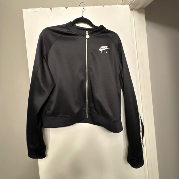 Nike Cropped Jacket - Picture 1 of 2